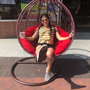 Meet your Posher, Lemon